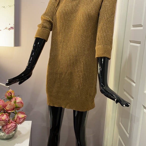 Gold length dress - Picture 4 of 4